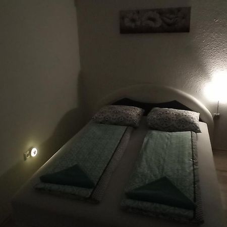 Helly'S Apartman - Self Check-In - Jajce Pokoj fotografie