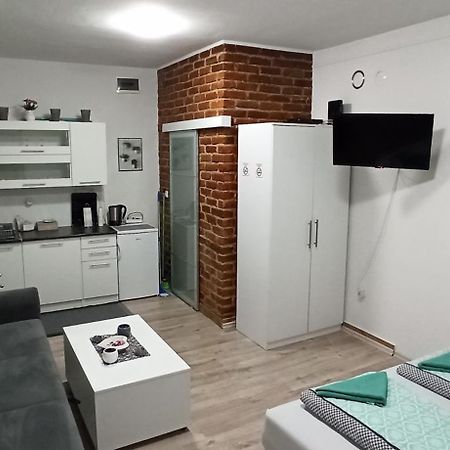 Helly'S Apartman - Self Check-In - Jajce Pokoj fotografie